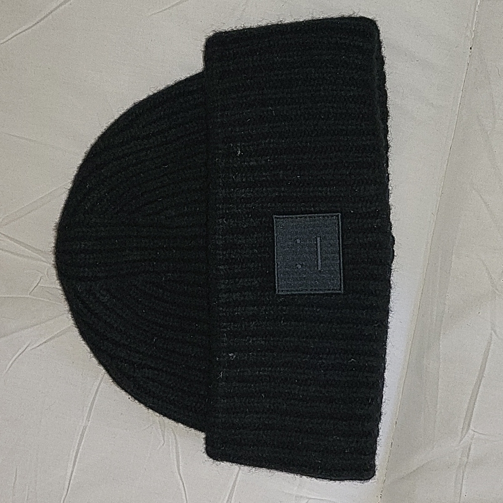 Face Patch Beanie